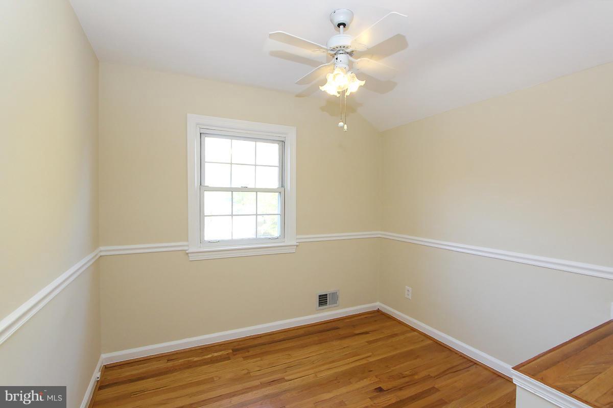 2705 Avena Street Silver Spring, MD 20902 - Photo 24 of 30 Bedroom