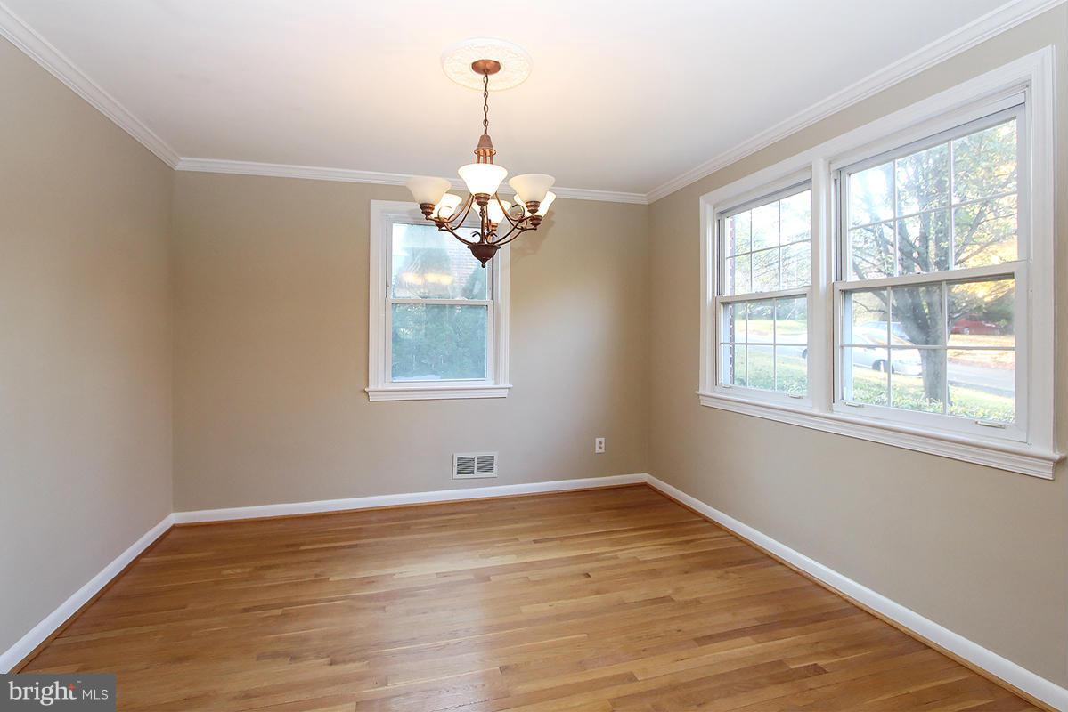 2705 Avena Street Silver Spring, MD 20902 - Photo 9 of 30 Dining Room