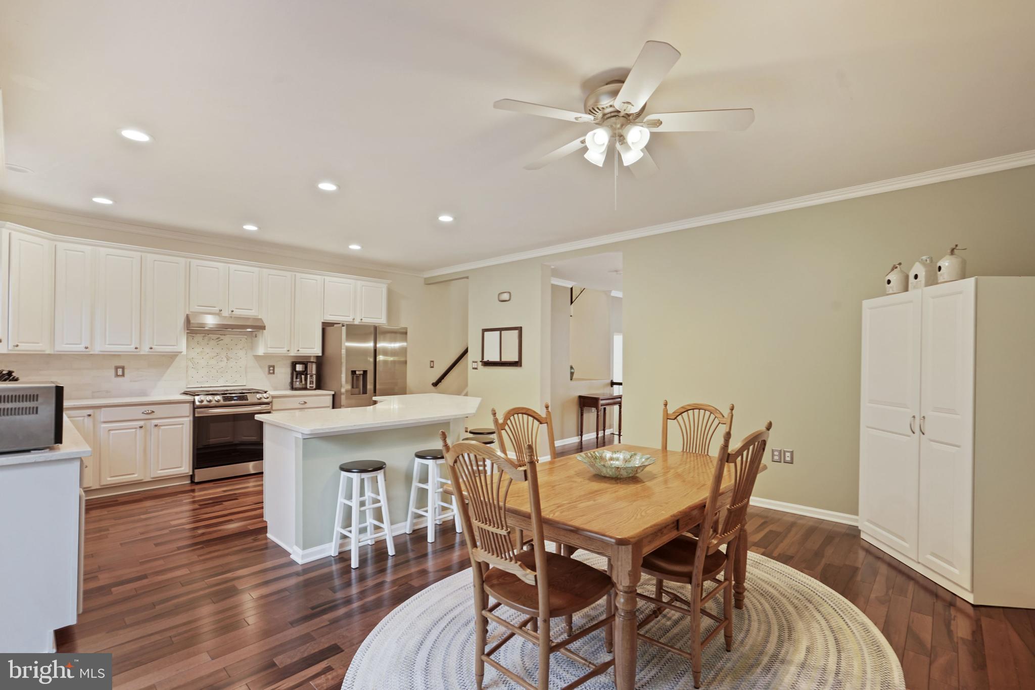 21492 Tamarack Ridge Square Sterling, VA 20164 - Photo 14 of 40 Gallery Image 14