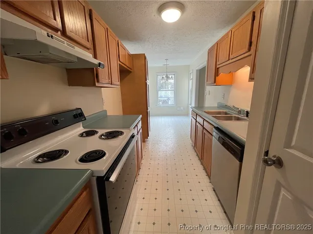 $1,600 | 177 Deep Creek Lane, Raeford, NC 28376