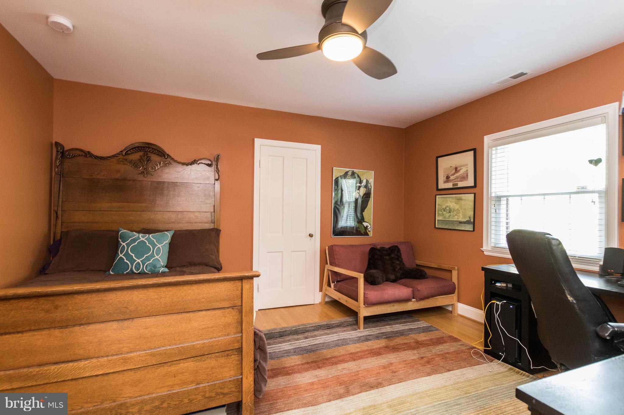 502 Worcester Road Towson, MD 21286 - Photo 20 of 30 a living room with furniture and a window