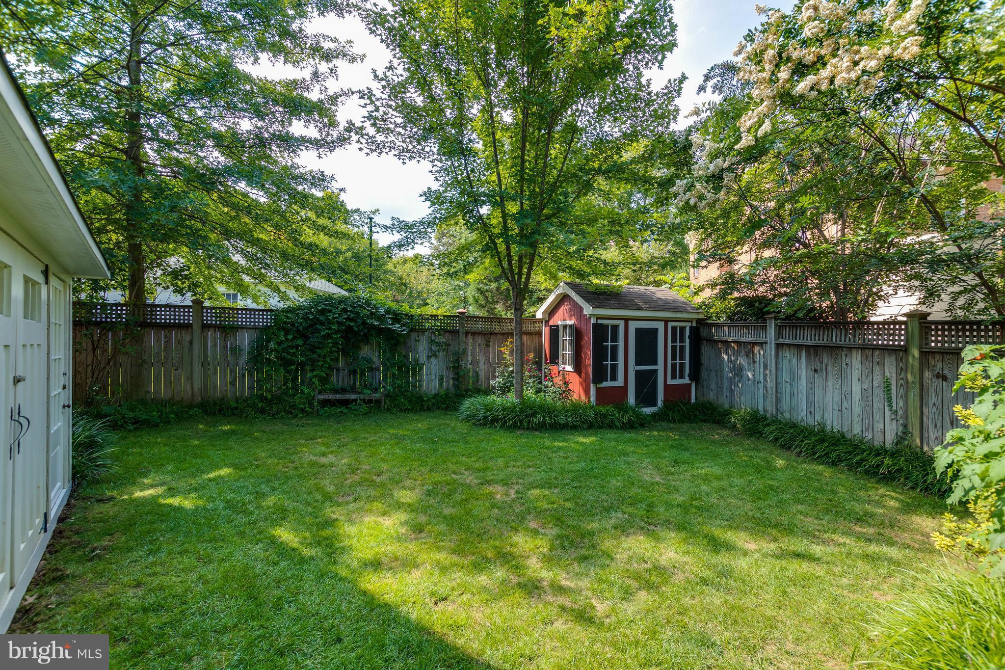 502 Worcester Road Towson, MD 21286 - Photo 30 of 30 a view of a back yard