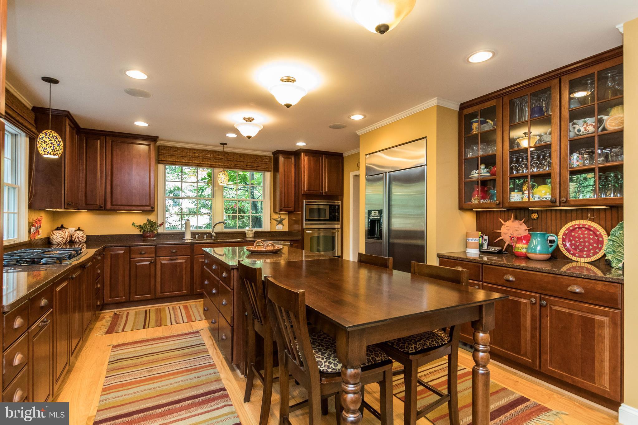 502 Worcester Road Towson, MD 21286 - Photo 5 of 30 a kitchen with lots of counter top space