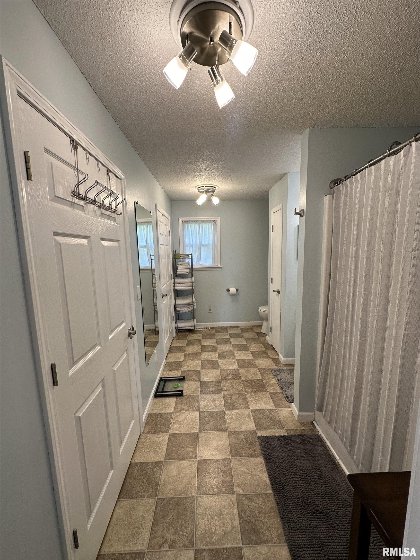 40 Orchard Road Harrisburg, IL 62946 - Photo 13 of 30 Gallery Image 13