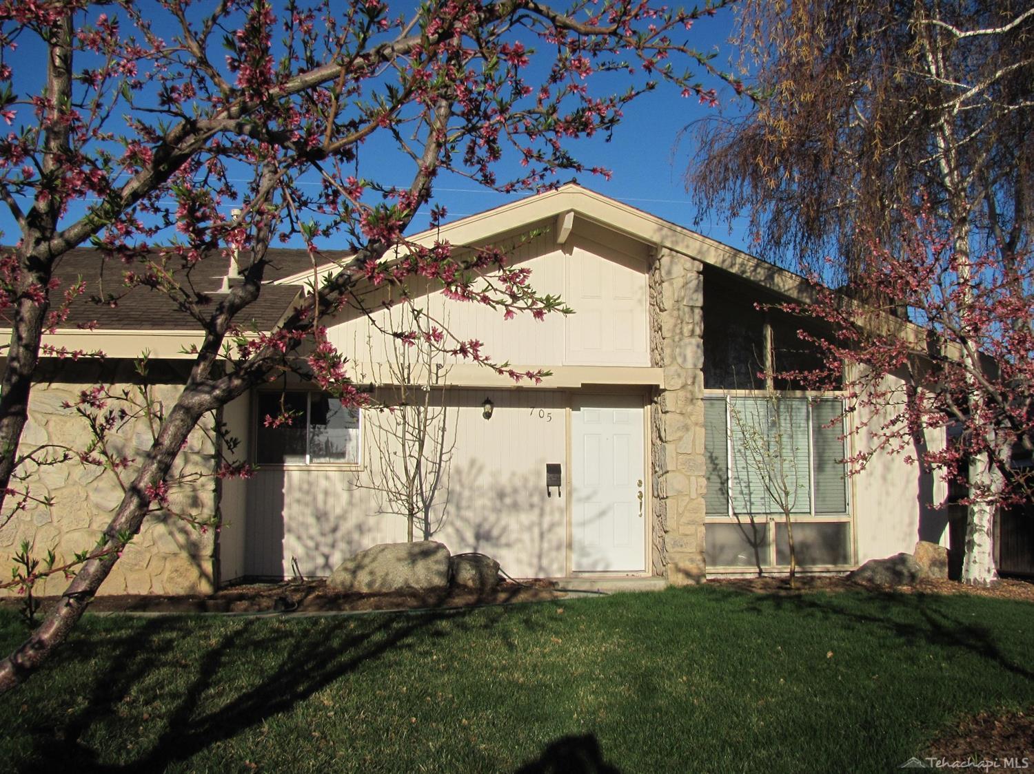 705 Mulberry Street Tehachapi, CA 93561 - Photo 31 of 31 Gallery Image 31