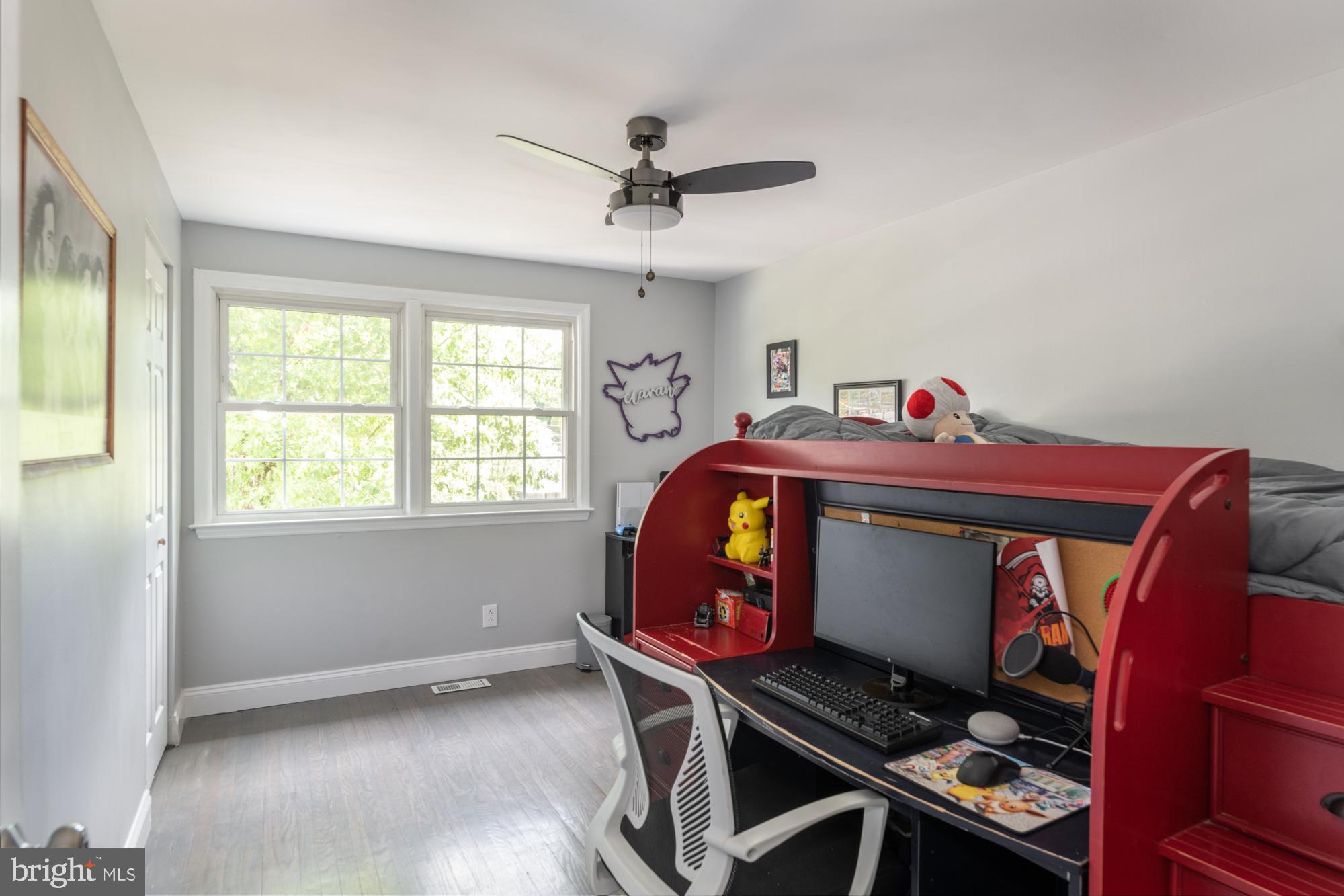 142 Oxford Place Williamstown, NJ 08094 - Photo 15 of 21 Bedroom 1