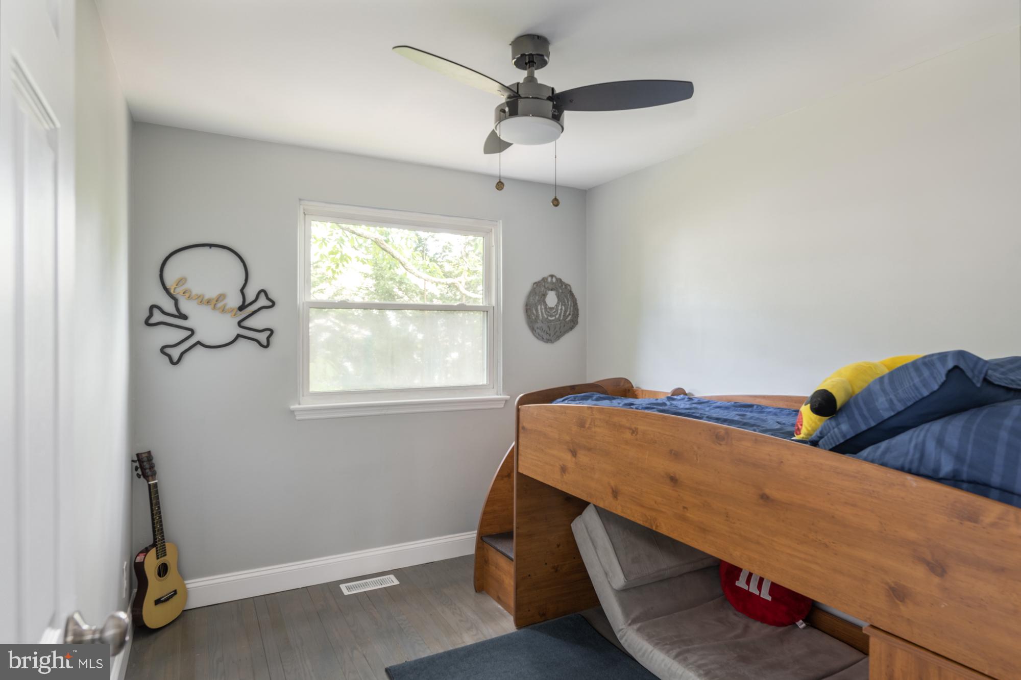 142 Oxford Place Williamstown, NJ 08094 - Photo 16 of 21 Bedroom 2