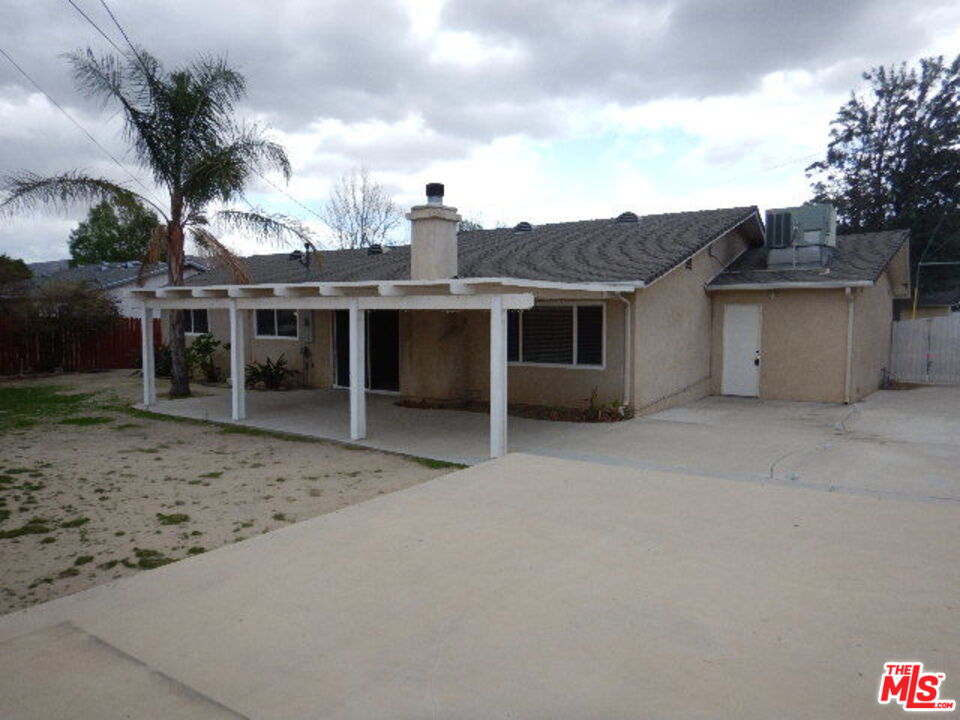4513 Alpine Street Simi Valley, CA 93063 - Photo 12 of 18