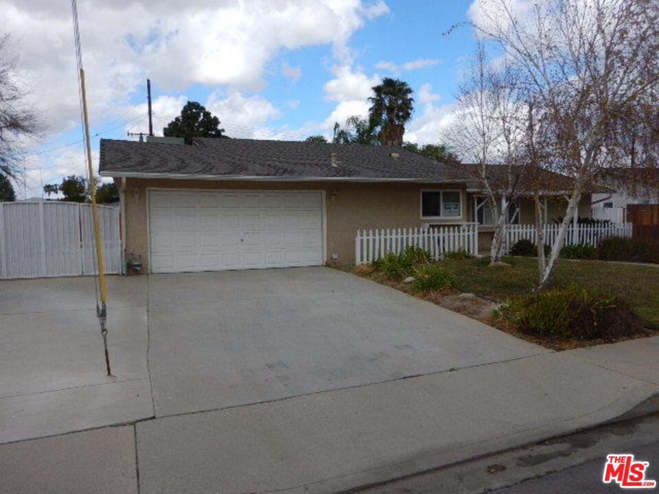 4513 Alpine Street Simi Valley, CA 93063 - Photo 15 of 18