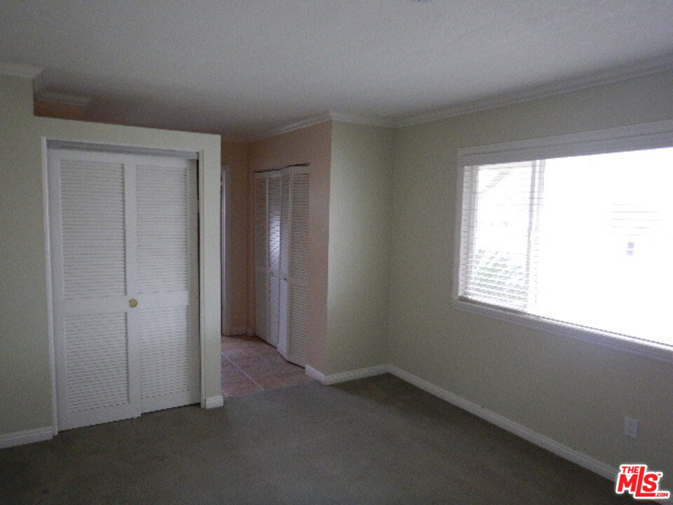4513 Alpine Street Simi Valley, CA 93063 - Photo 6 of 18