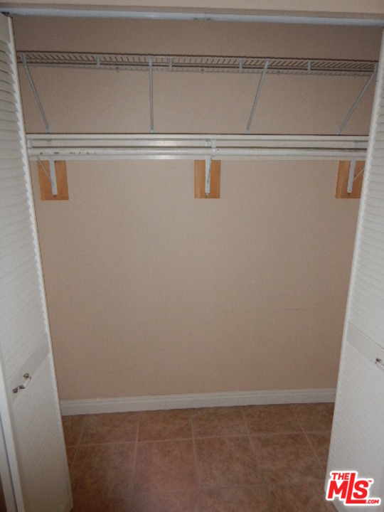 4513 Alpine Street Simi Valley, CA 93063 - Photo 8 of 18