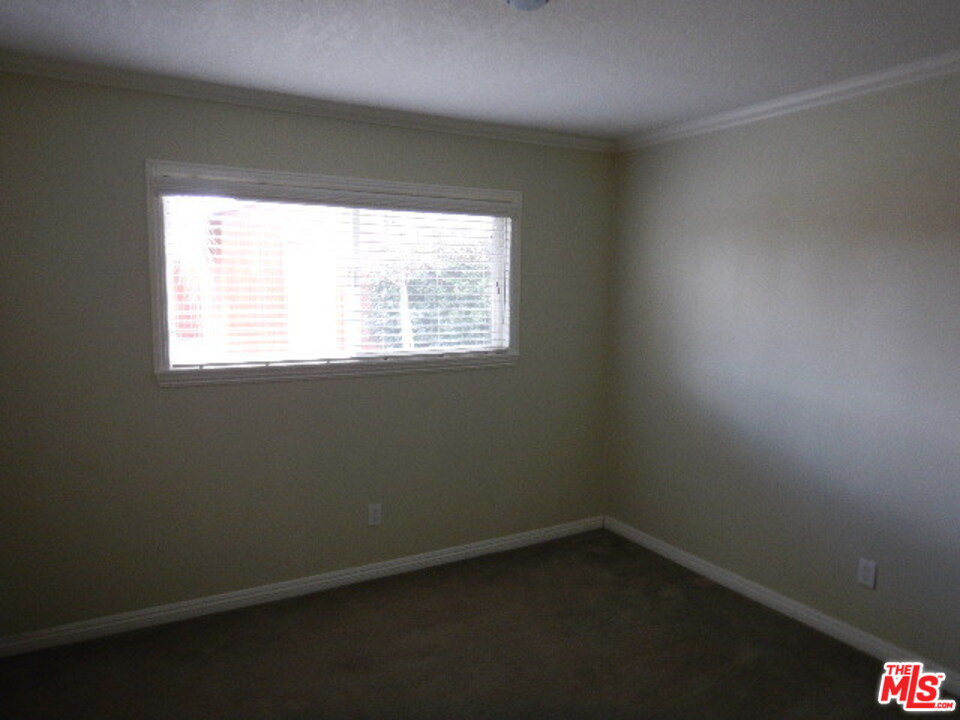 4513 Alpine Street Simi Valley, CA 93063 - Photo 10 of 18