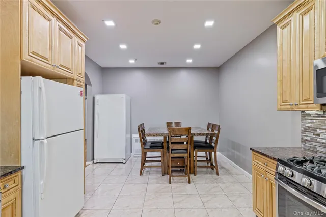 $799,999 | 3314 Parkview Drive, Spring Valley, NY 10977