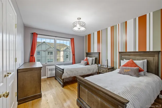 $799,999 | 3314 Parkview Drive, Spring Valley, NY 10977