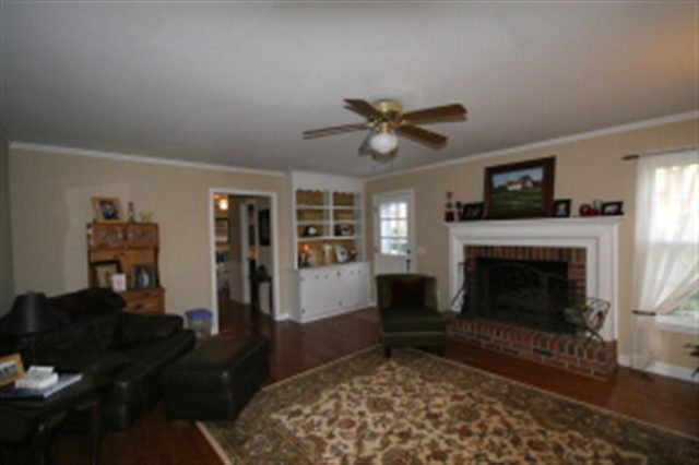 203 Silver Creek Road Greer, SC 29650 - Photo 4 of 12 Gallery Image 4
