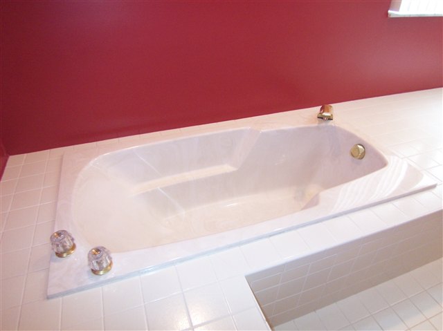 157 Meadow Ln Circle Rochester, MI 48307 - Photo 20 of 21 31038389-19.JPG