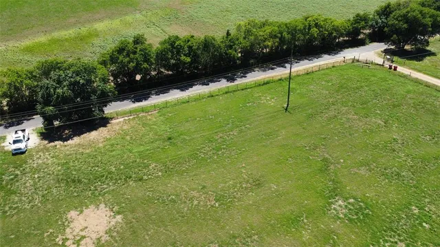 a view of an outdoor space and a yard