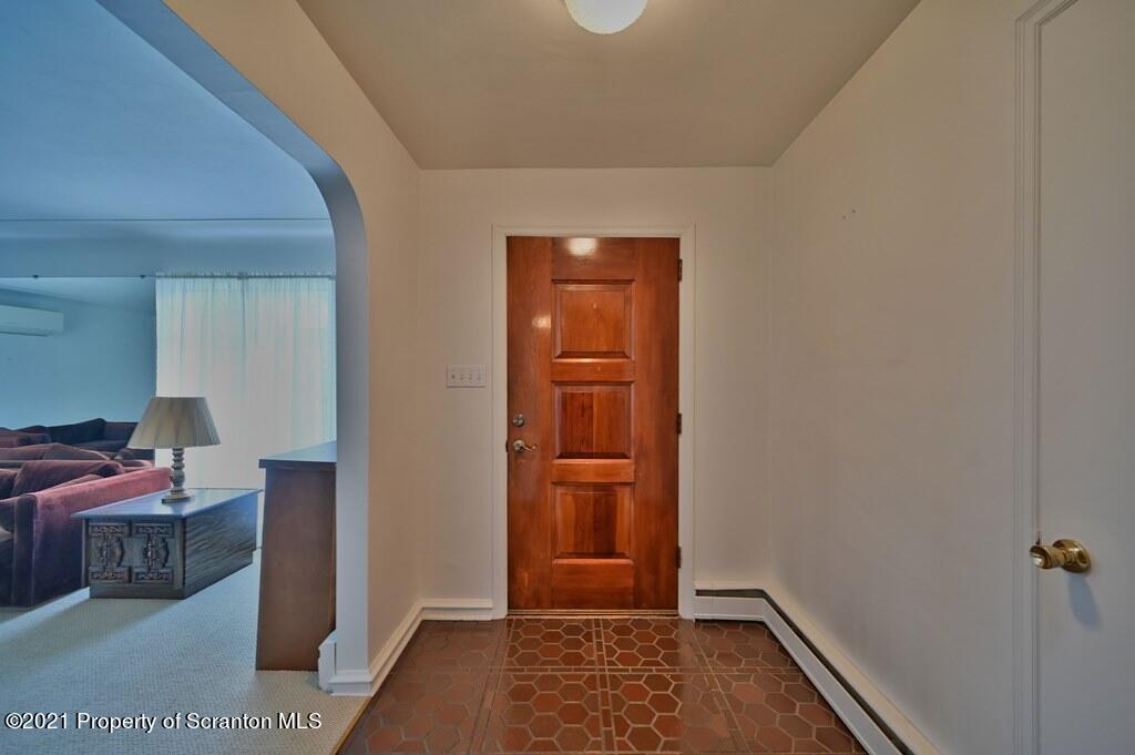 1610 Green Ridge Street Dunmore, PA 18509 - Photo 11 of 60