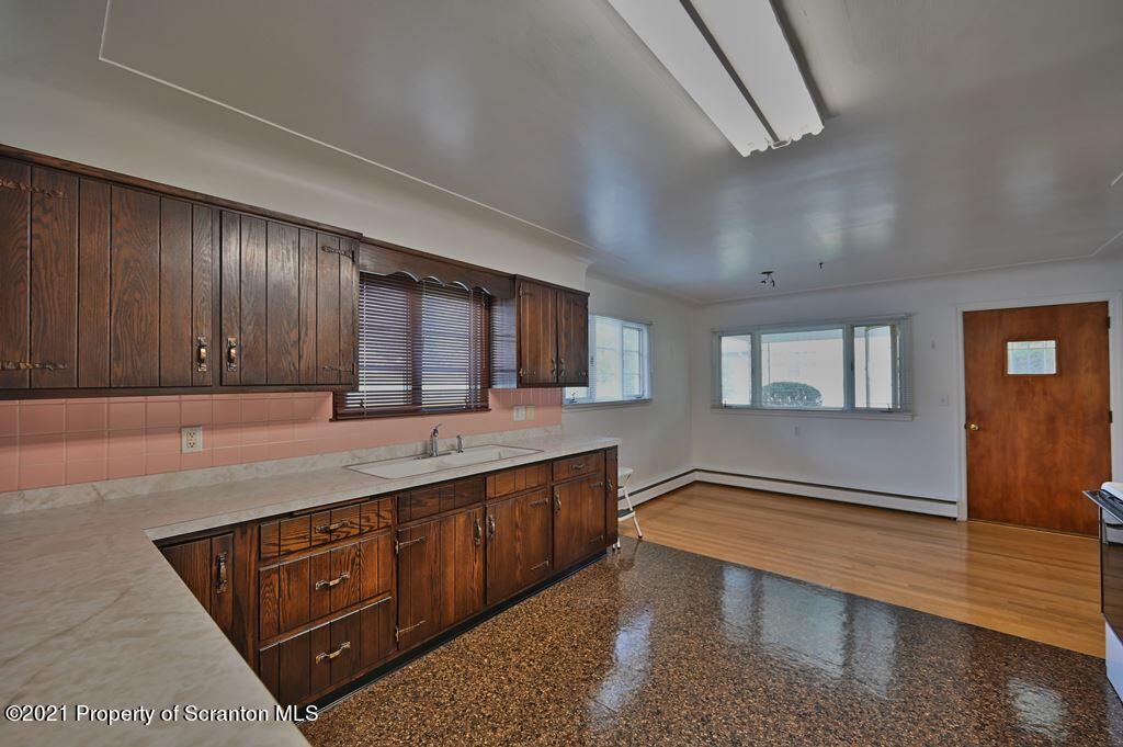 1610 Green Ridge Street Dunmore, PA 18509 - Photo 18 of 60