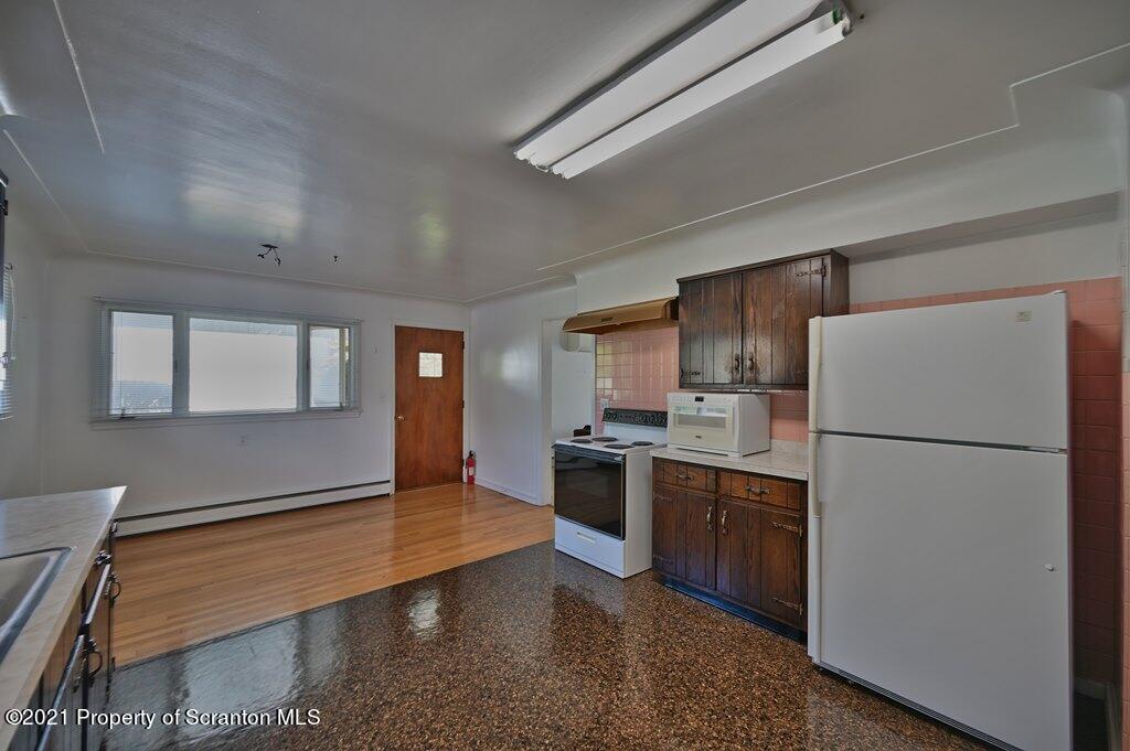 1610 Green Ridge Street Dunmore, PA 18509 - Photo 21 of 60