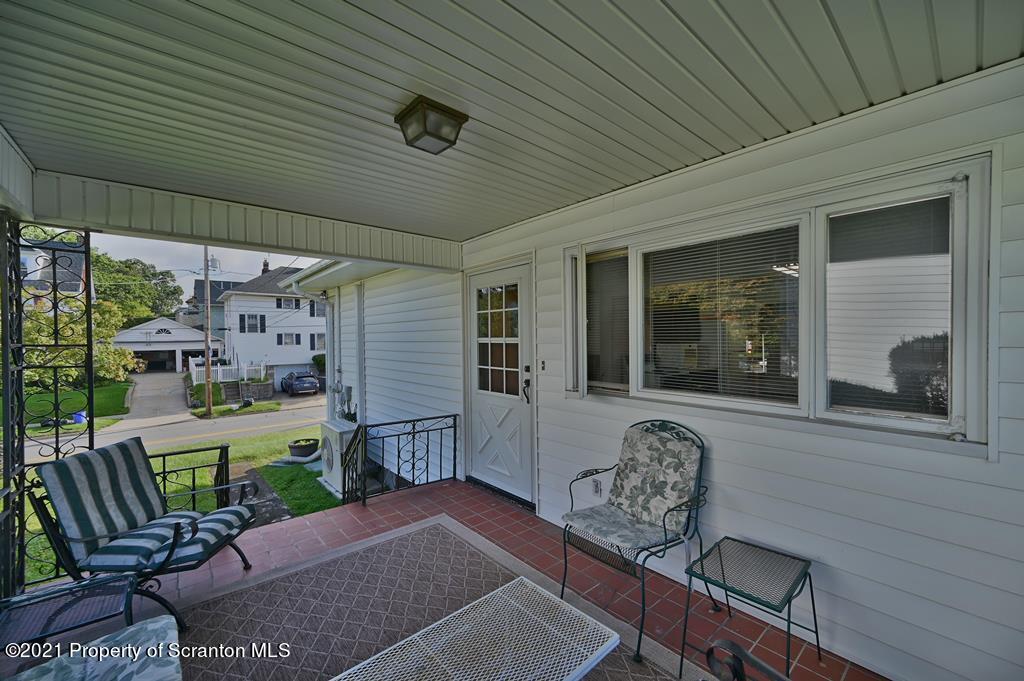 1610 Green Ridge Street Dunmore, PA 18509 - Photo 28 of 60