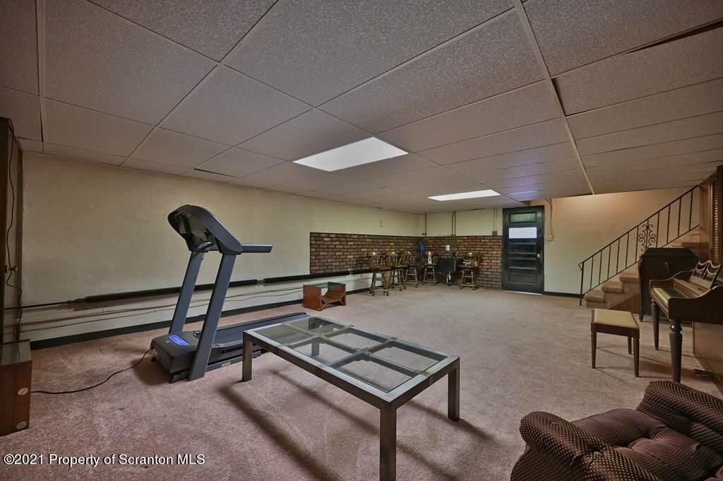 1610 Green Ridge Street Dunmore, PA 18509 - Photo 49 of 60