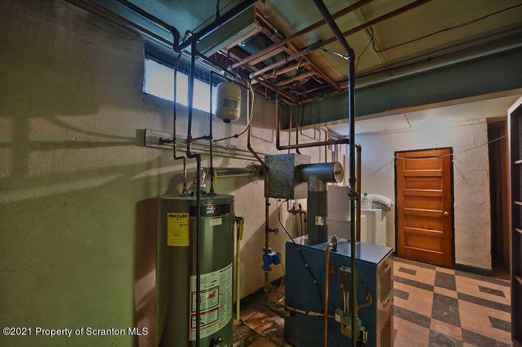 1610 Green Ridge Street Dunmore, PA 18509 - Photo 53 of 60