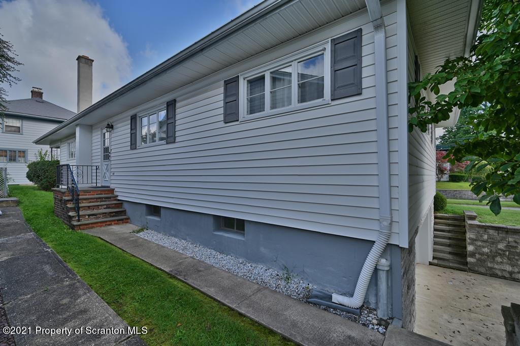 1610 Green Ridge Street Dunmore, PA 18509 - Photo 56 of 60