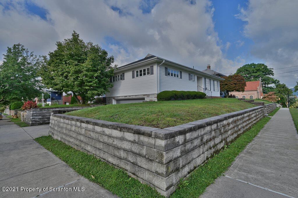 1610 Green Ridge Street Dunmore, PA 18509 - Photo 58 of 60