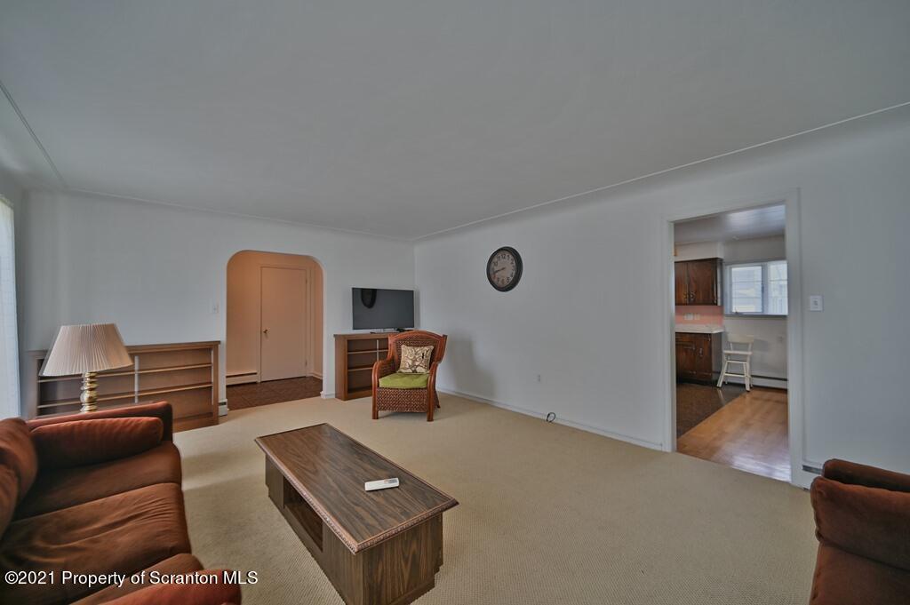 1610 Green Ridge Street Dunmore, PA 18509 - Photo 6 of 60