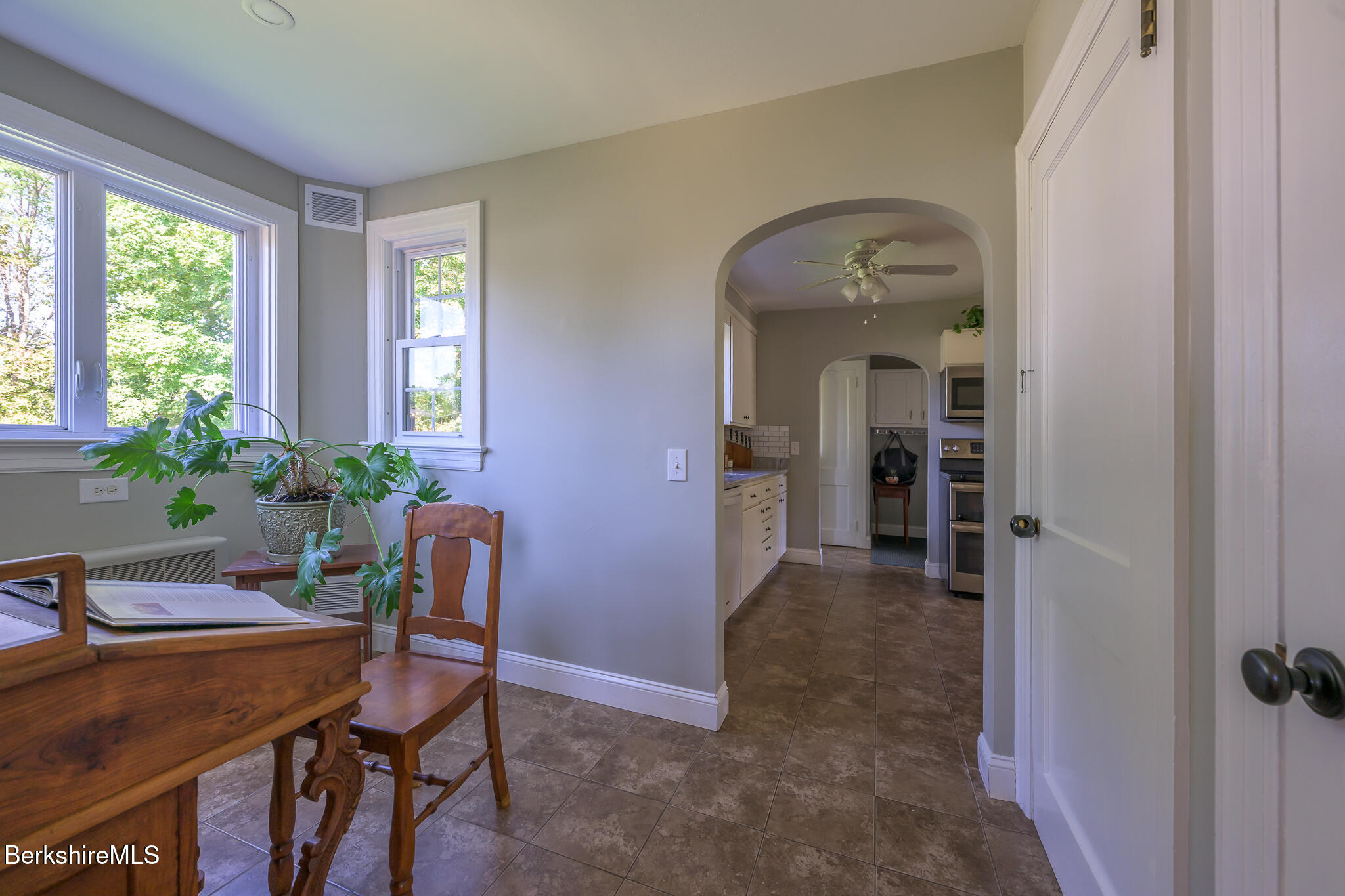 36 Roberta Road Pittsfield, MA 01201 - Photo 12 of 50 Pittsfield MA 01201-96789