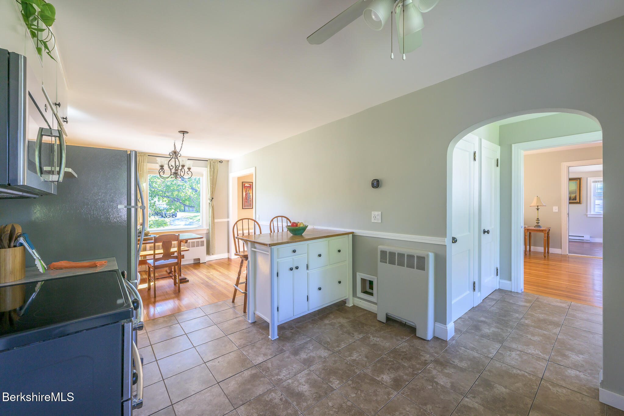 36 Roberta Road Pittsfield, MA 01201 - Photo 13 of 50 36RobertaRd96768