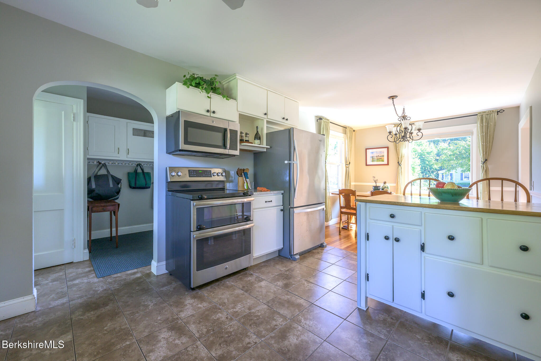 36 Roberta Road Pittsfield, MA 01201 - Photo 20 of 50 36RobertaRd96746