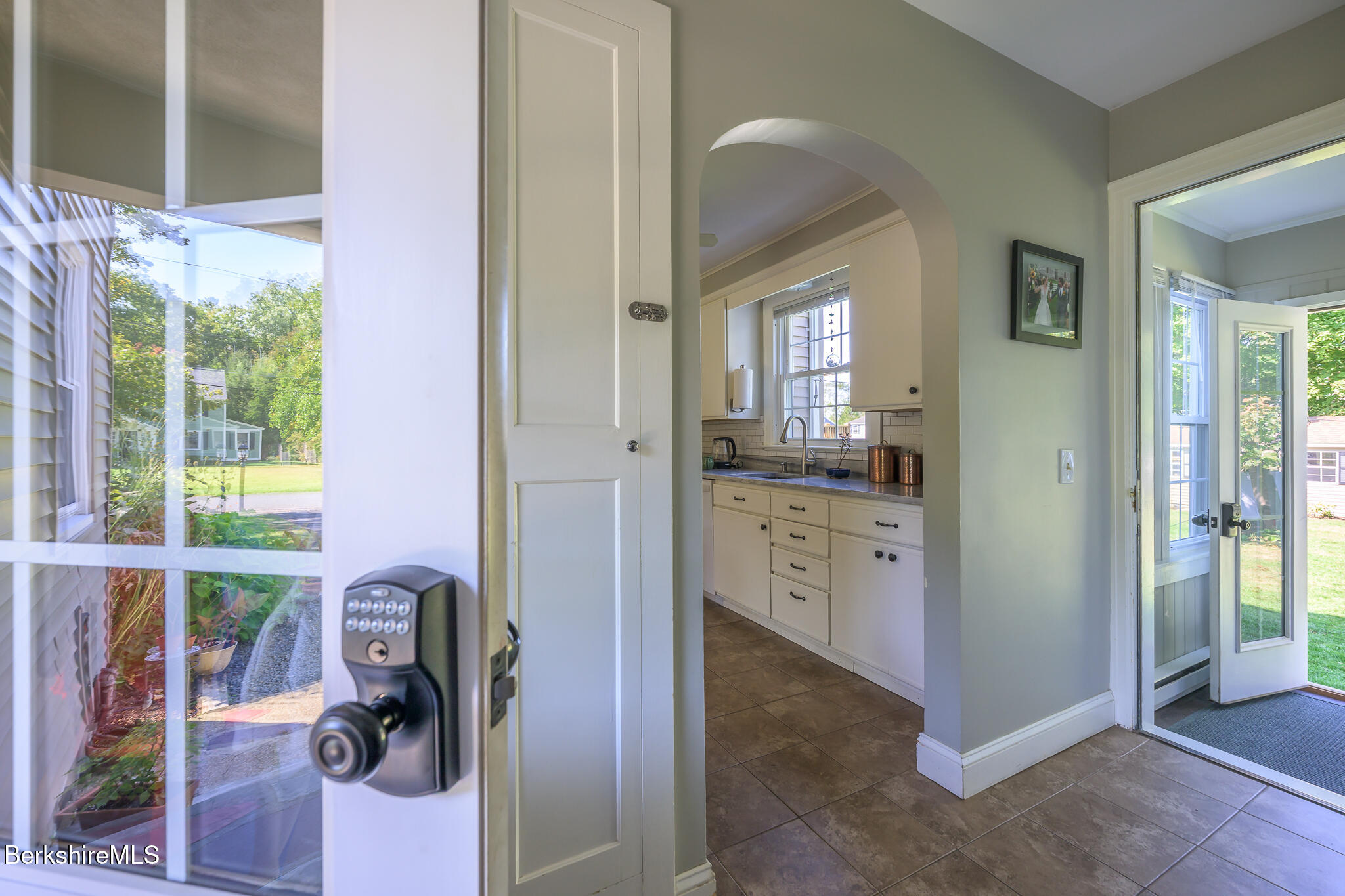 36 Roberta Road Pittsfield, MA 01201 - Photo 22 of 50 36RobertaRd96774