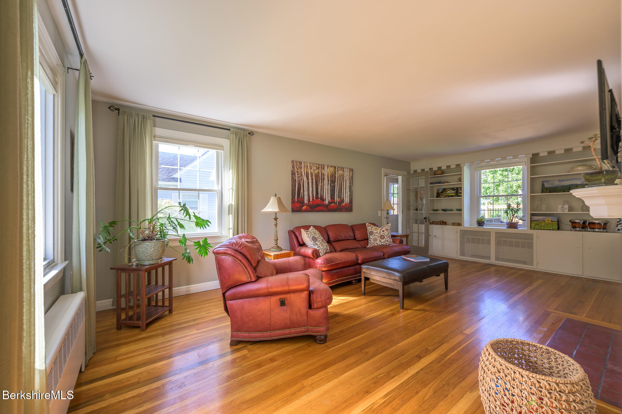 36 Roberta Road Pittsfield, MA 01201 - Photo 7 of 50 36RobertaRd96825