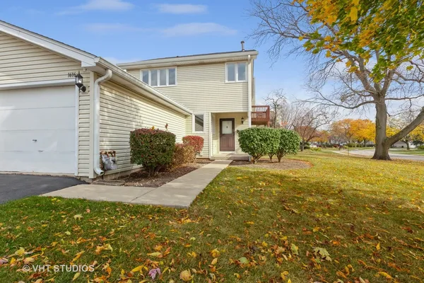 $2,500 | 1616 Prestwick Drive, Naperville, IL 60563