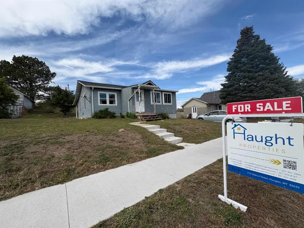 $119,000 | 406 South Maple Street, Lusk, WY 82225