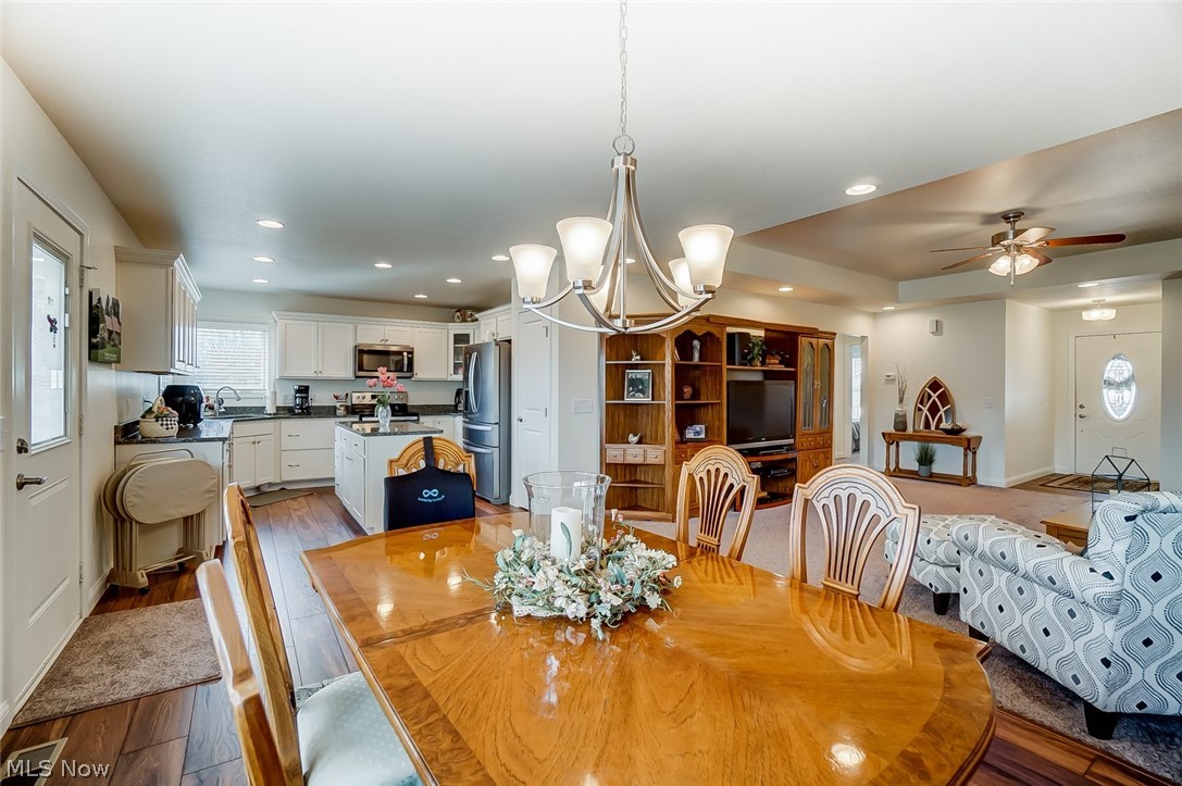 1215 Hummingbird Way Findlay, OH 45840 - Photo 9 of 29 Gallery Image 9
