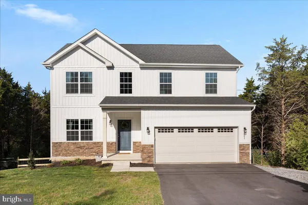 $2,650 | 321 Whispering Echos Drive, Kearneysville, WV 25430