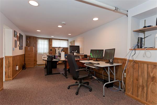 134 George Street Arlington, MA 02476 - Photo 11 of 20 Gallery Image 11