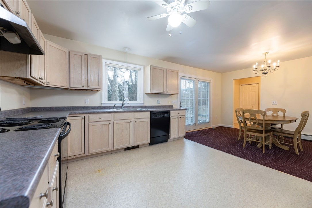 16 Trolley Lane Westerly, RI 02891 - Photo 8 of 34