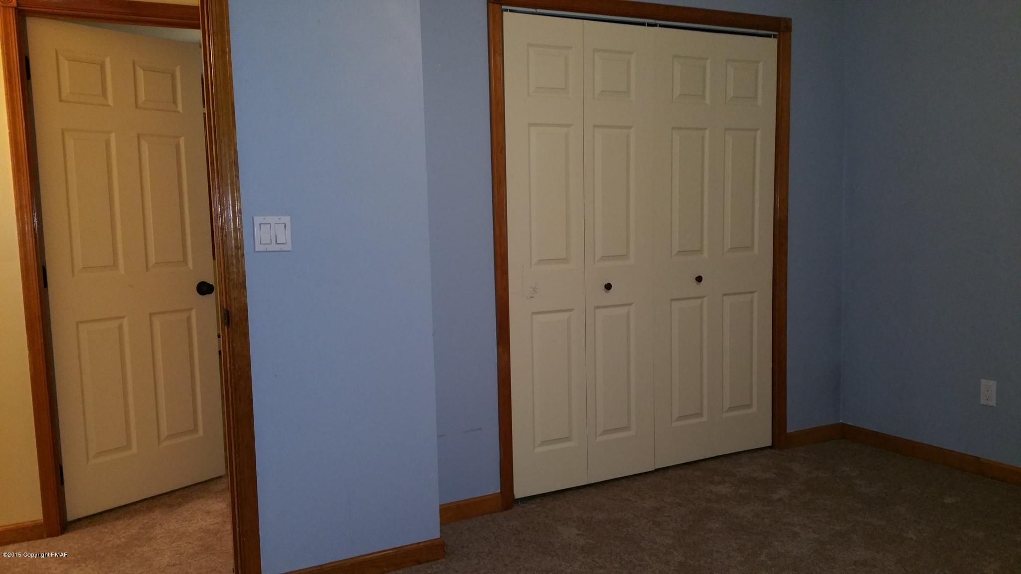 4161 Hickory Road Tobyhanna, PA 18466 - Photo 18 of 31