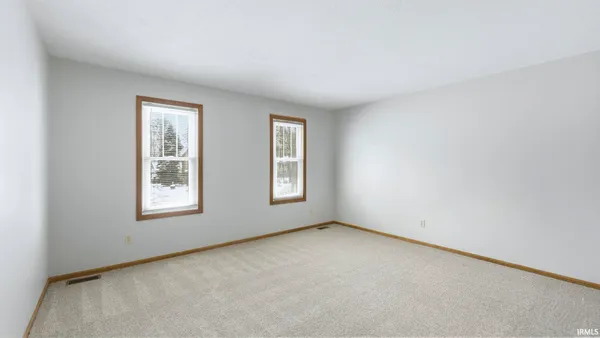 $360,000 | 2101 White Plains Court, Fort Wayne, IN 46815