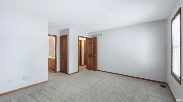 $360,000 | 2101 White Plains Court, Fort Wayne, IN 46815