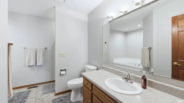 $360,000 | 2101 White Plains Court, Fort Wayne, IN 46815