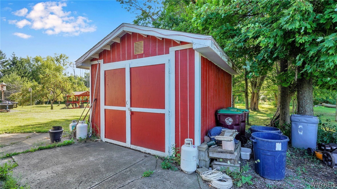 2995 Angle Road Orchard Park, NY 14127 - Photo 5 of 29