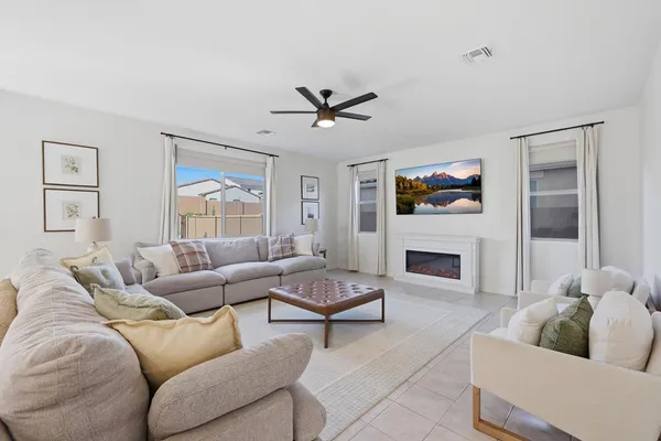 $3,200 | 20234 West Turney Avenue, Litchfield Park, AZ 85340