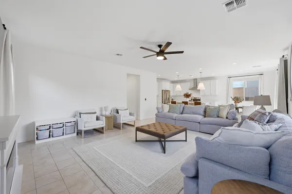 $3,200 | 20234 West Turney Avenue, Litchfield Park, AZ 85340