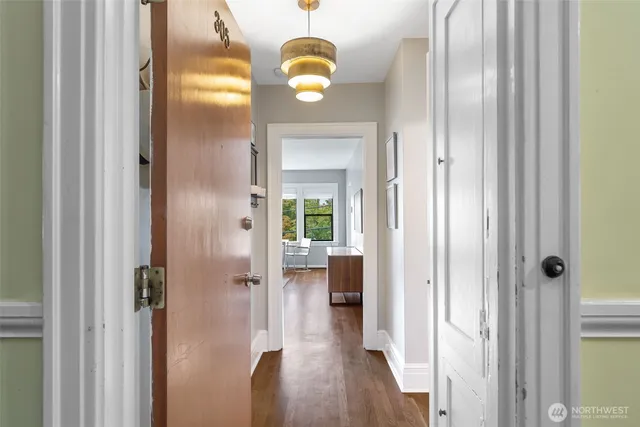 $293,000 | 1136 13th Avenue, Unit 305, Seattle, WA 98122