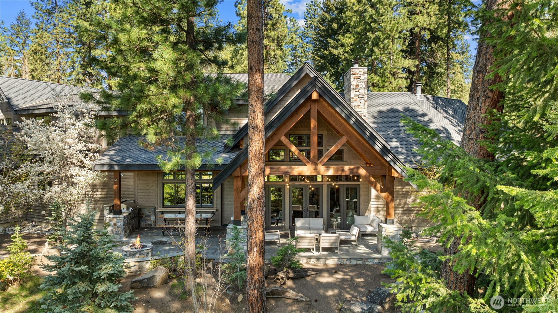 160 Bunchberry Court Cle Elum, WA 98922 - Photo 13 of 40 a view of outdoor space and front view of a house